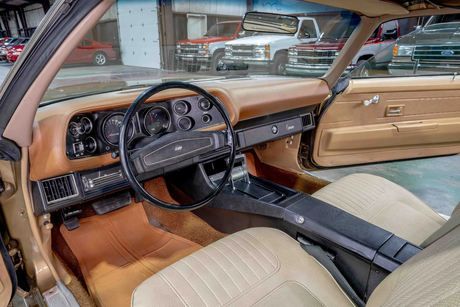 1970-Chevrolet-Camaro-Autumn Gold Poly-508917-46.jpg